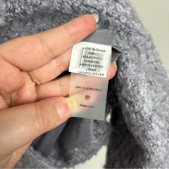 VINCE CAMUTO PURPLE BOUCLE TWO BUTTON COLLARED COAT SIZE SMALL - Picture 5 of 16